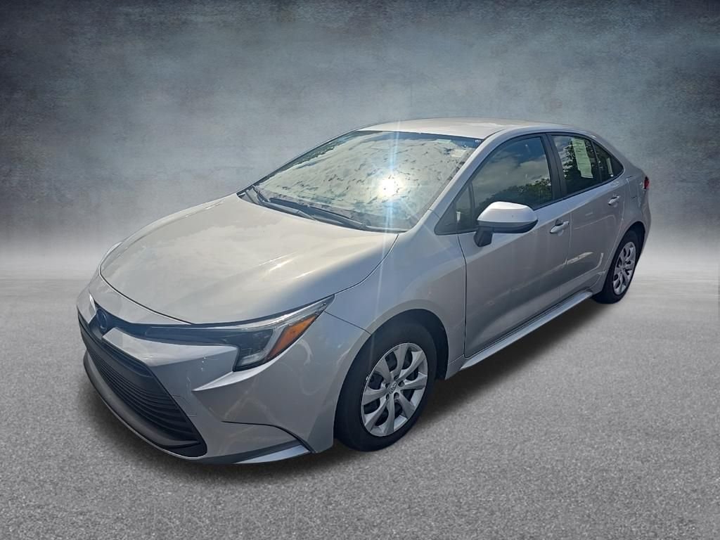 Used 2025 Classic Silver Metallic Toyota LE image 3