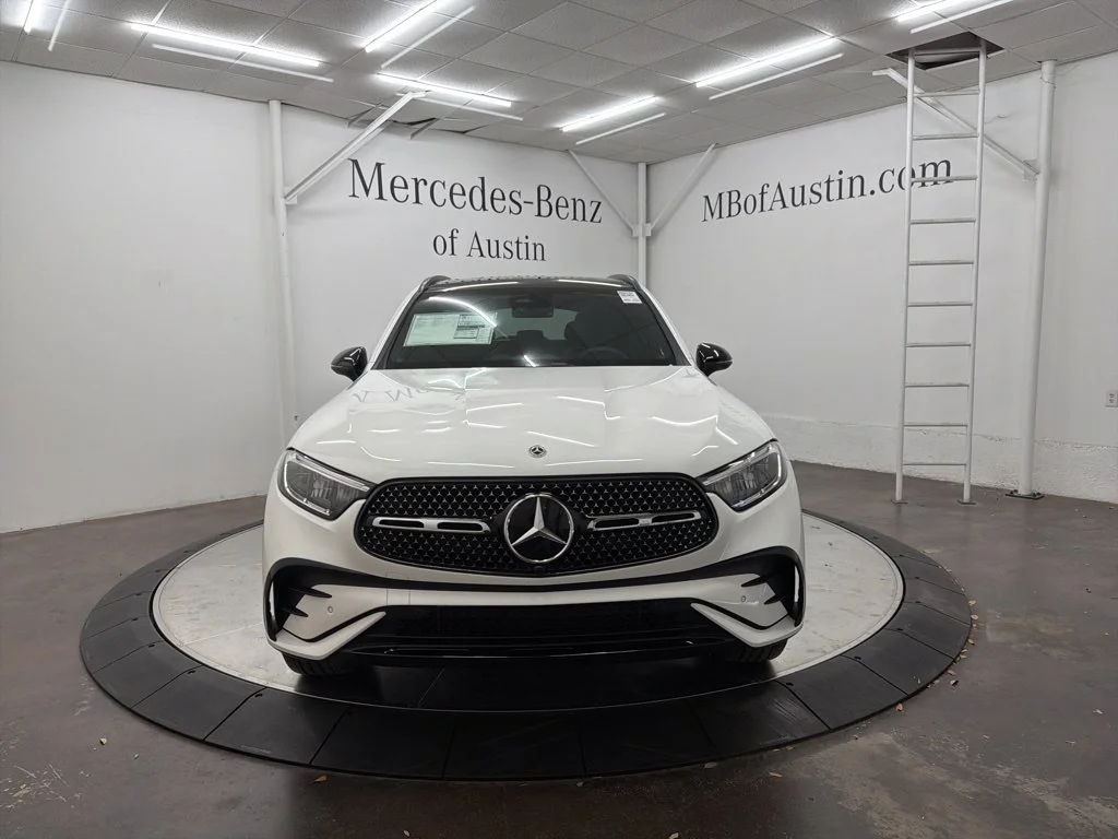 Used 2026 White Mercedes-Benz GLC 300 image 2