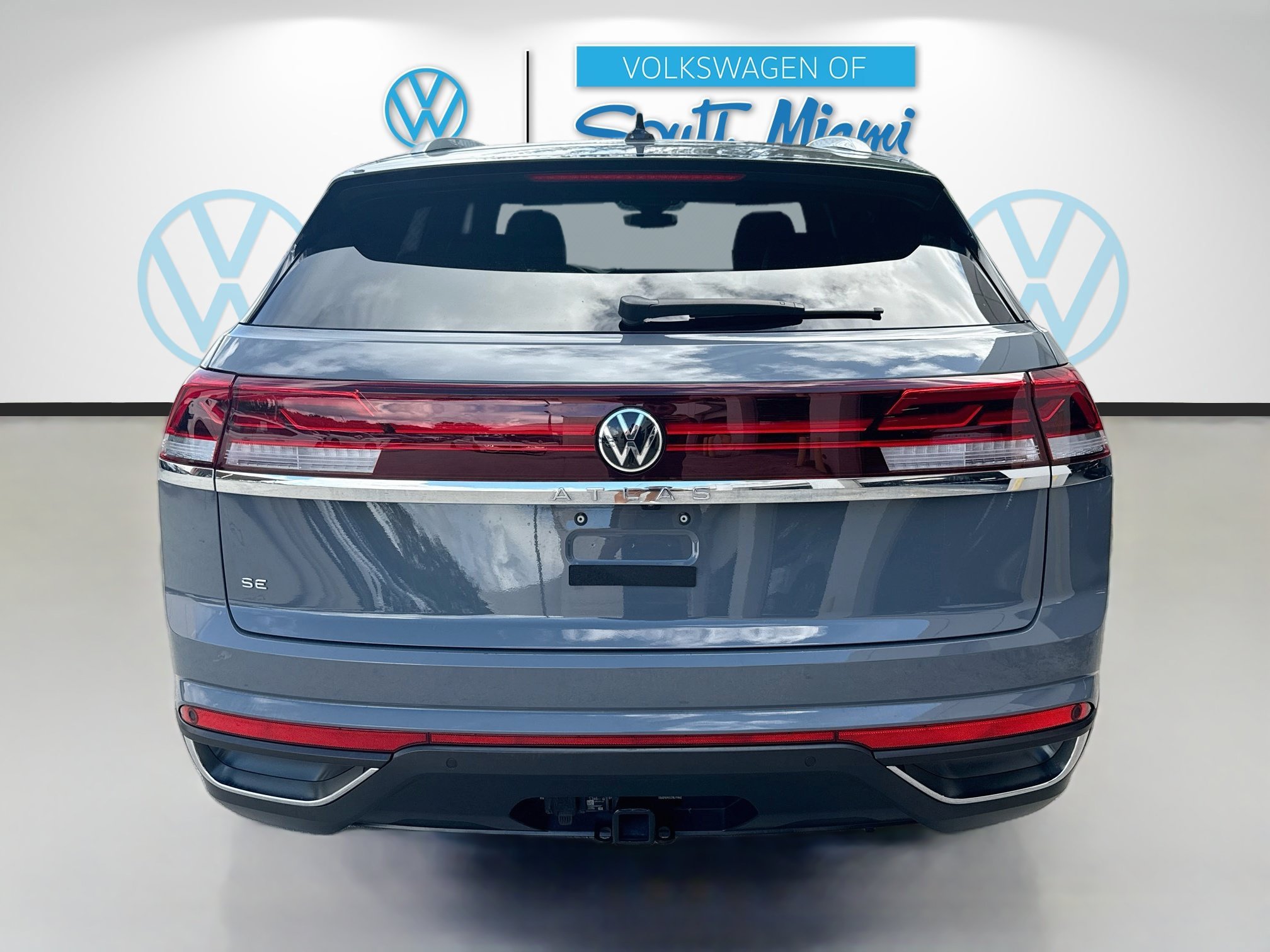 Certified Used 2024 Gray Volkswagen 2.0T SE w/Technology image 6