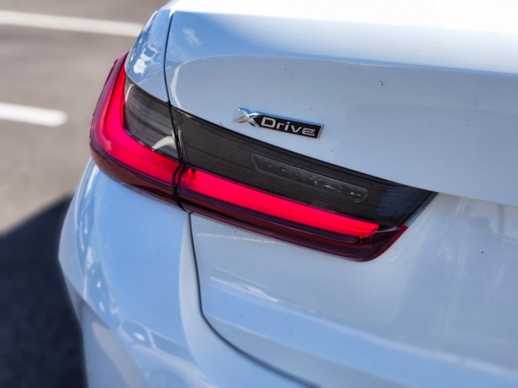 New 2026 White BMW 330i xDrive image 9