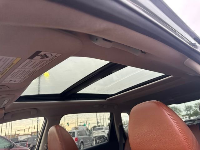 Used 2019 Gray Nissan SL image 10