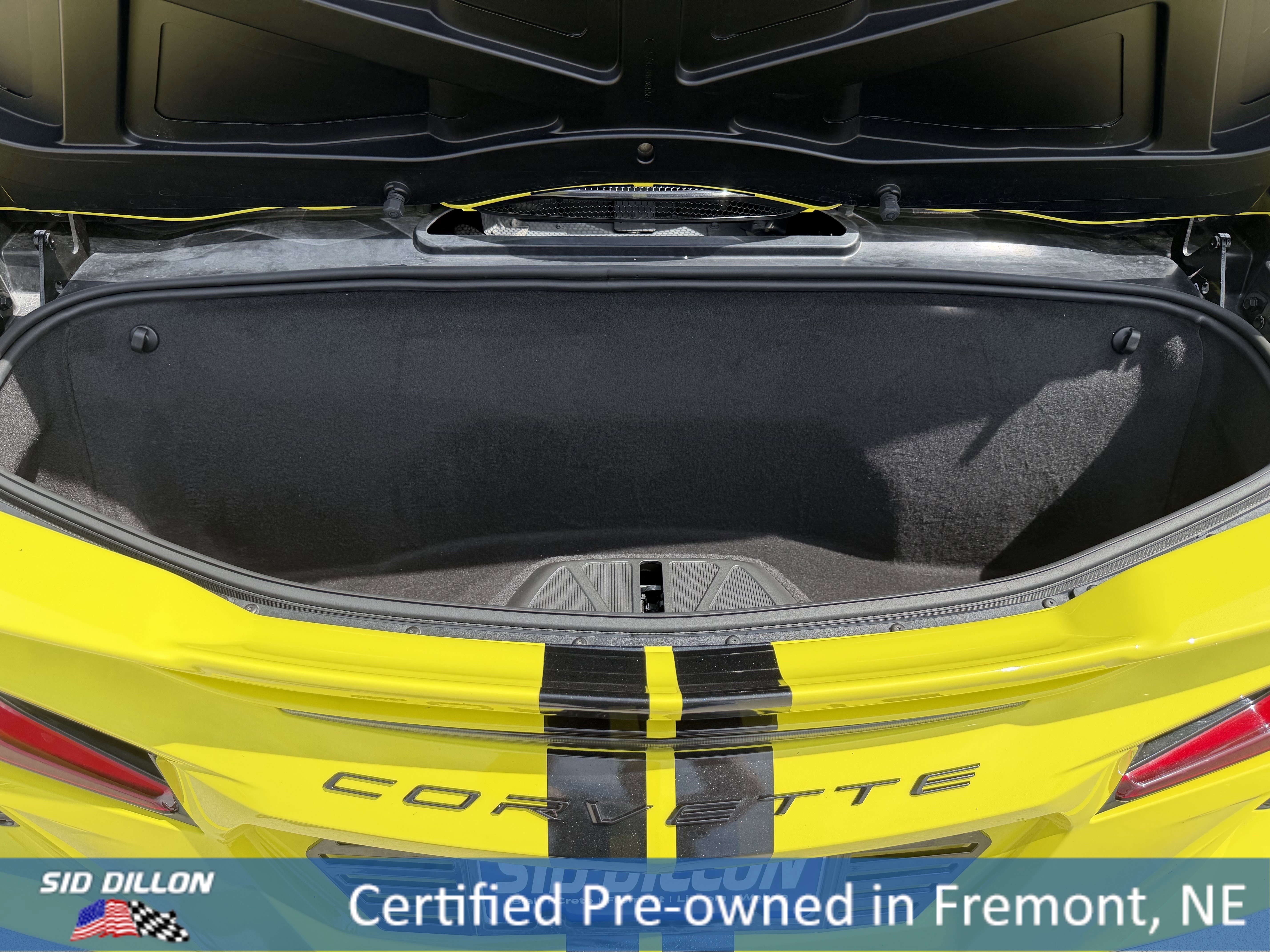 Used 2021 Accelerate Yellow Metallic Chevrolet 3LT image 10