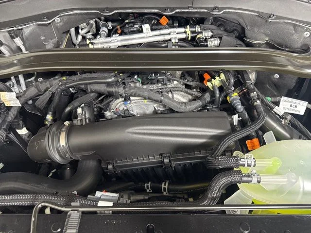 New 2026 Agate Black Metallic Ford ST-Line image 9