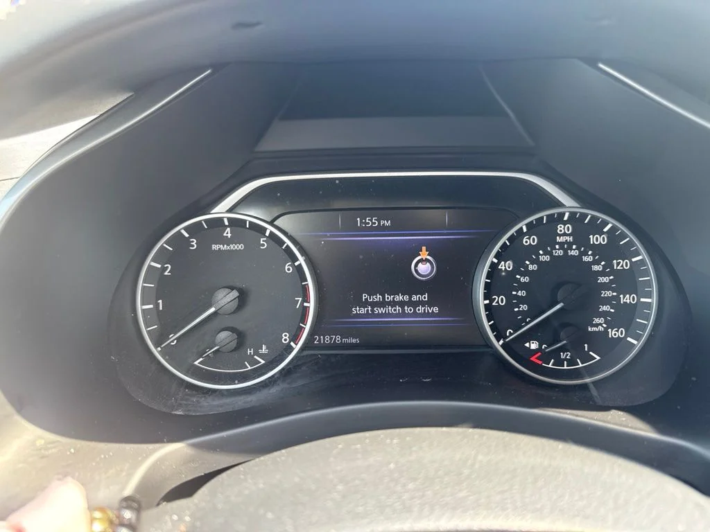 Used 2023 Blue Nissan SL image 11