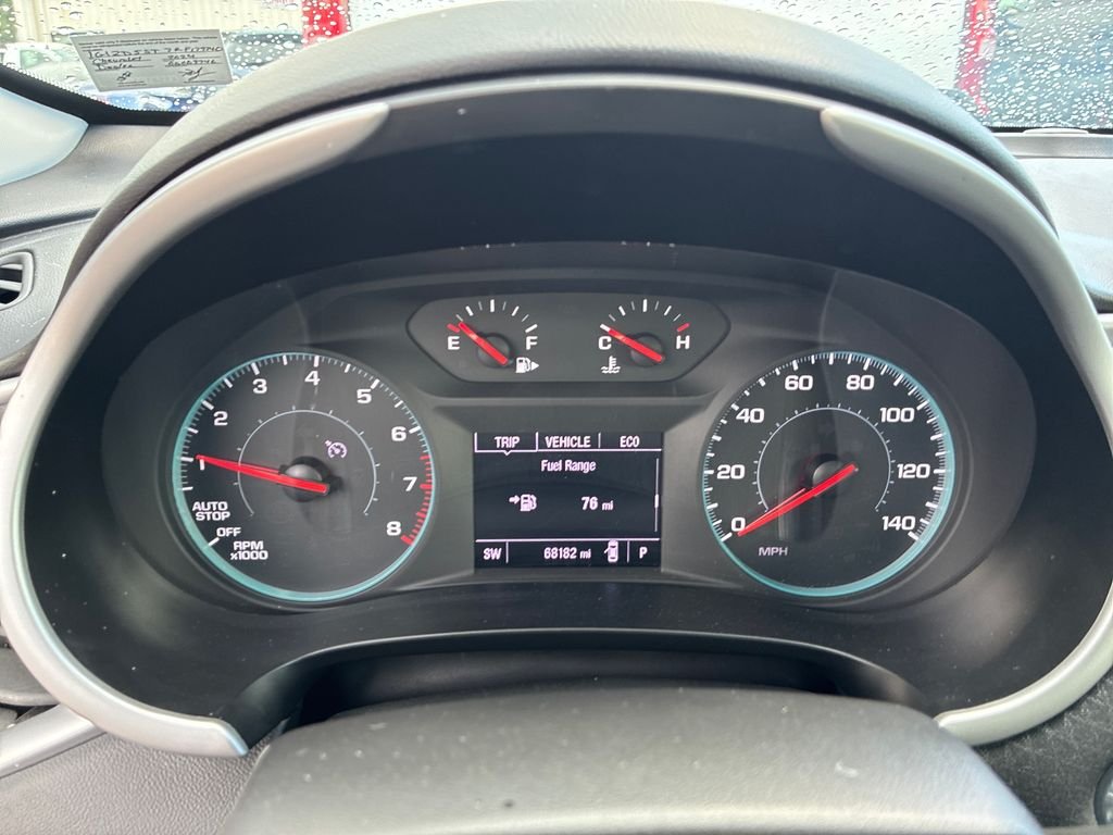 Used 2024 White Chevrolet LT image 27