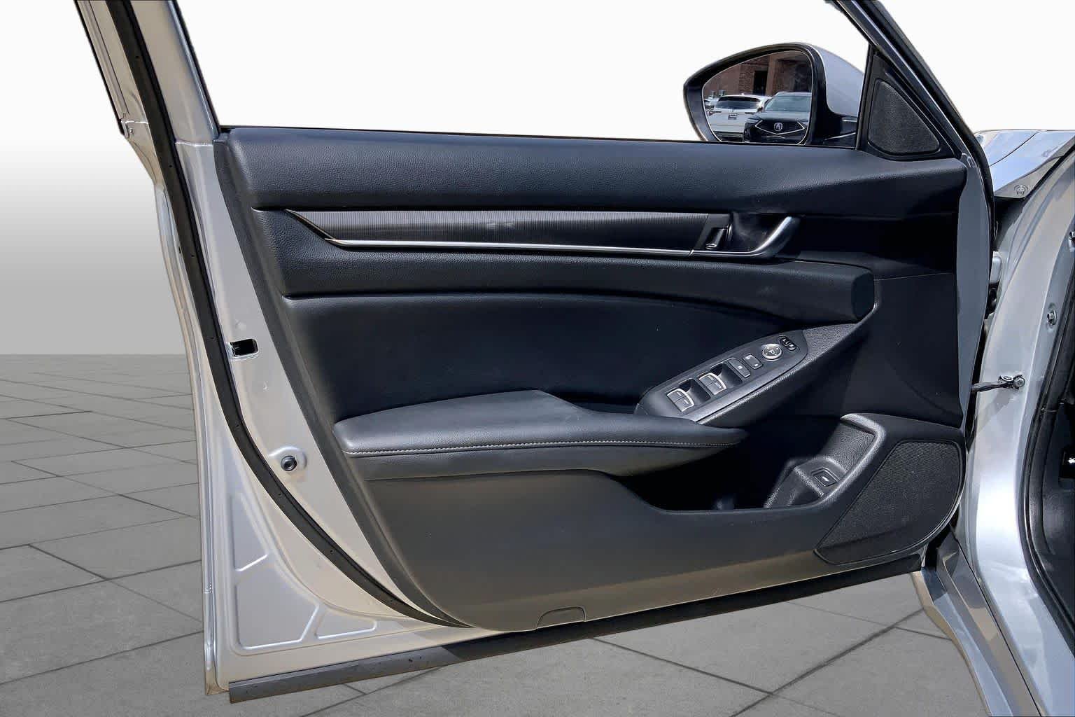 Used 2020 Lunar Silver Metallic Honda Sport image 22