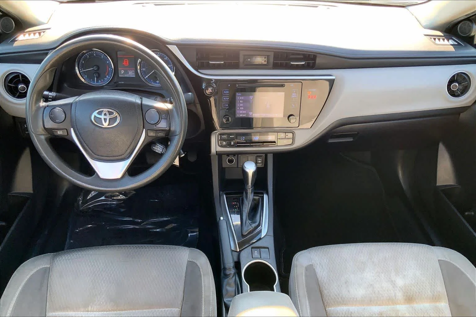 Used 2018 Black Sand Pearl Toyota L image 13