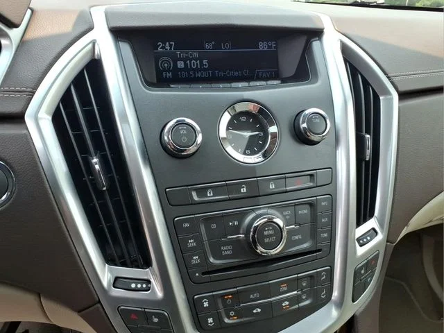 Used 2011 Gray Cadillac Luxury image 21