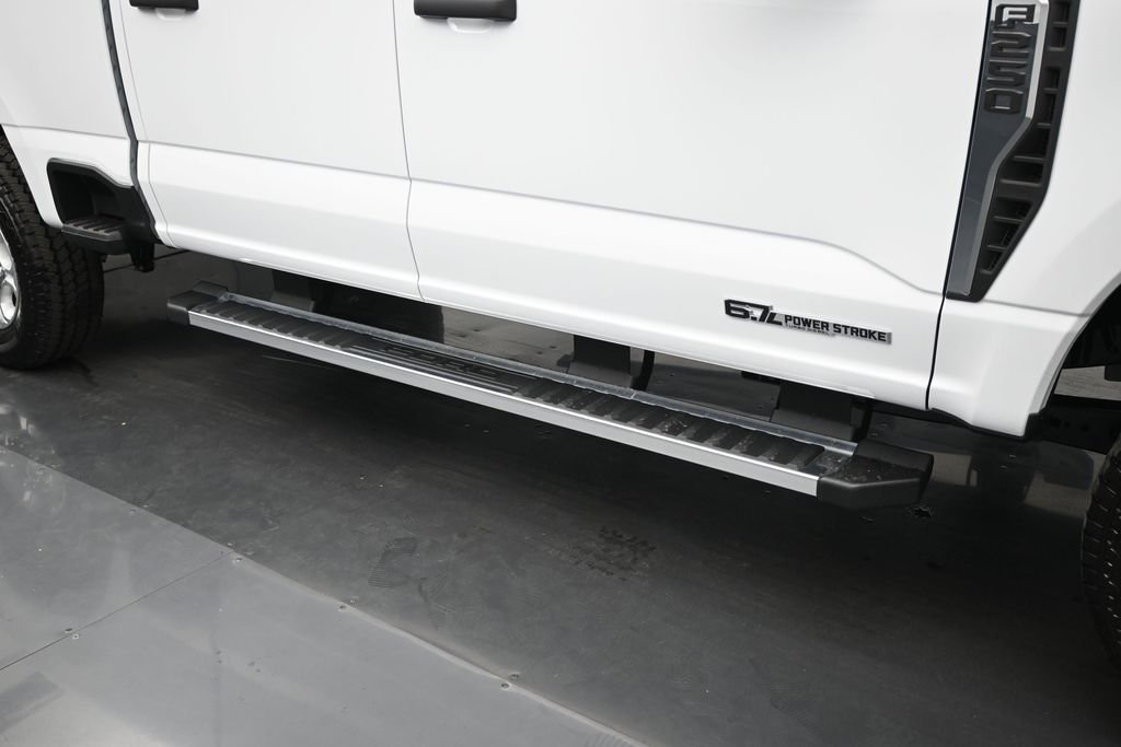 New 2026 Oxford White Ford XLT image 22