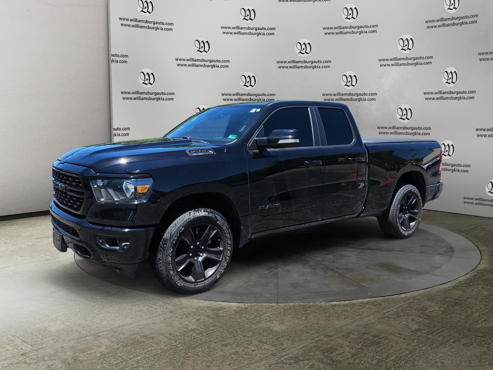 2022 RAM 1500 Big Horn/Lone Star 4x4 Quad Cab 6'4's photo