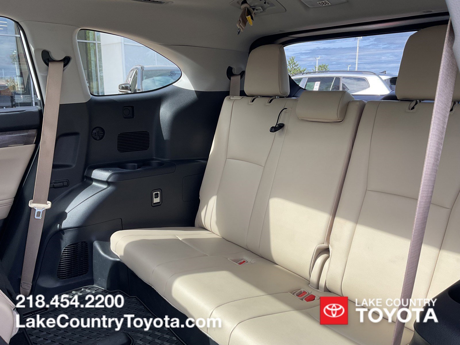 Used 2024  Toyota Platinum image 13