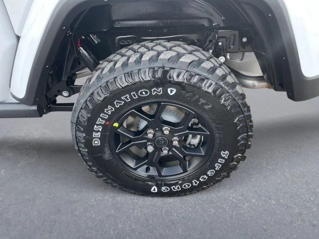 New 2026 Bright White Clear-Coat Exterior Paint Jeep Willys image 10