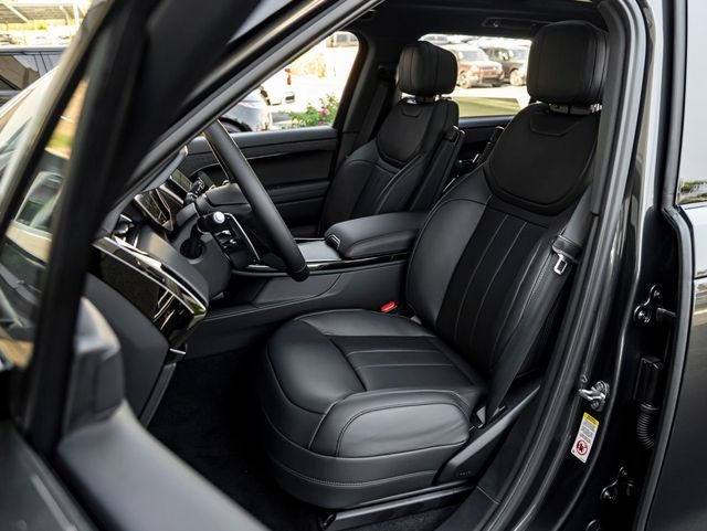 New 2026 Carpathian Grey LAND ROVER Dynamic SE image 13