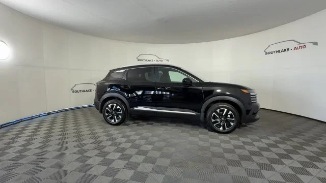 New 2027 Super Black Nissan SV image 9