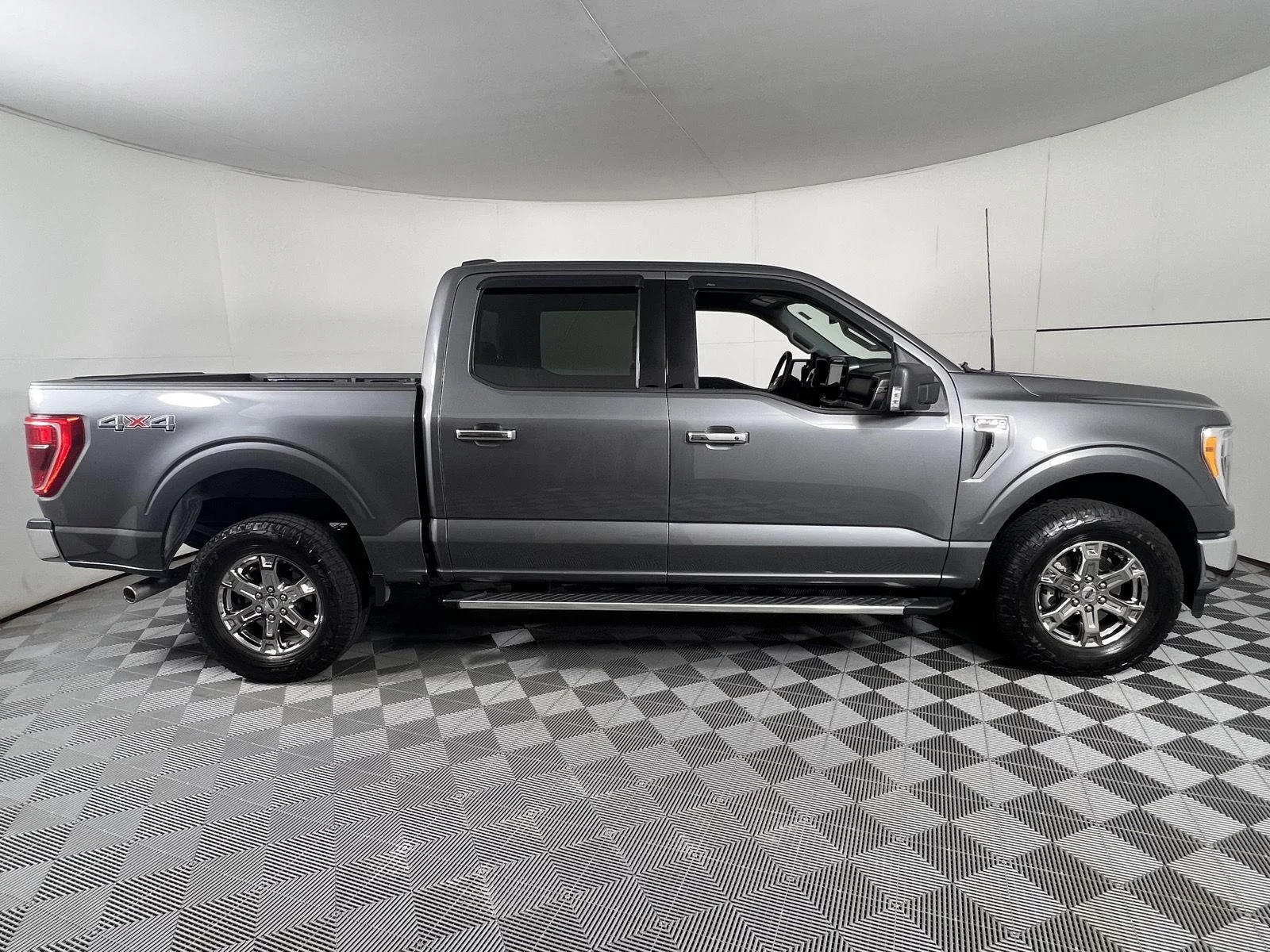 Used 2023 Carbonized Gray Ford XLT image 11