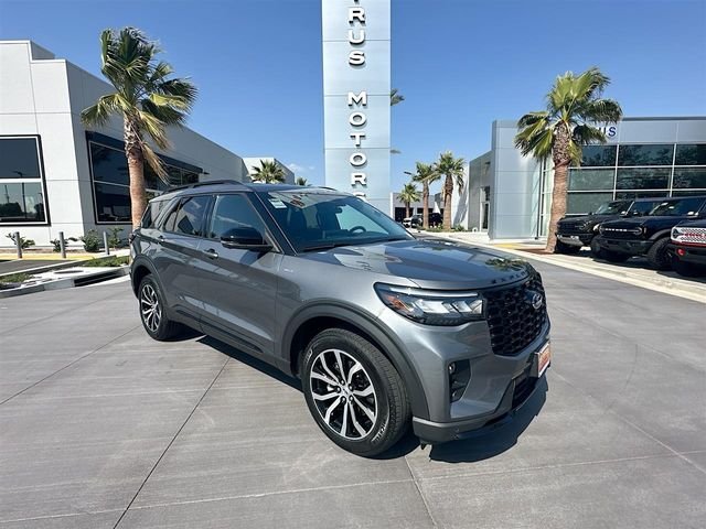 2025 Ford Explorer ST-LINE 4WD (PL535)'s photo