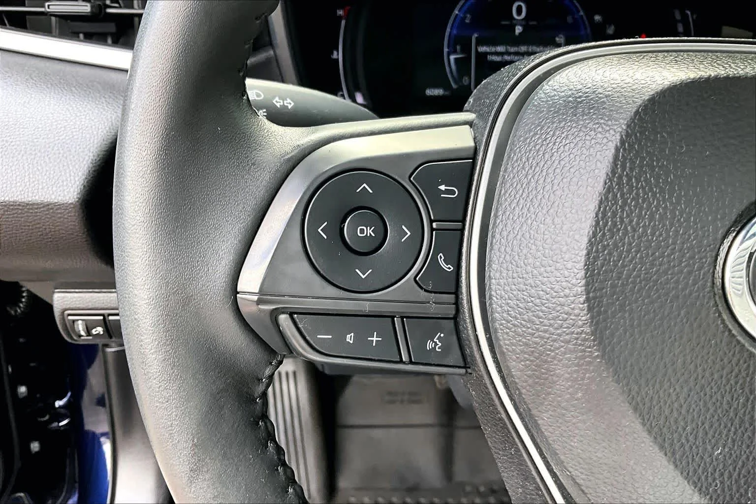 Certified Used 2025 Blueprint Toyota SE image 23