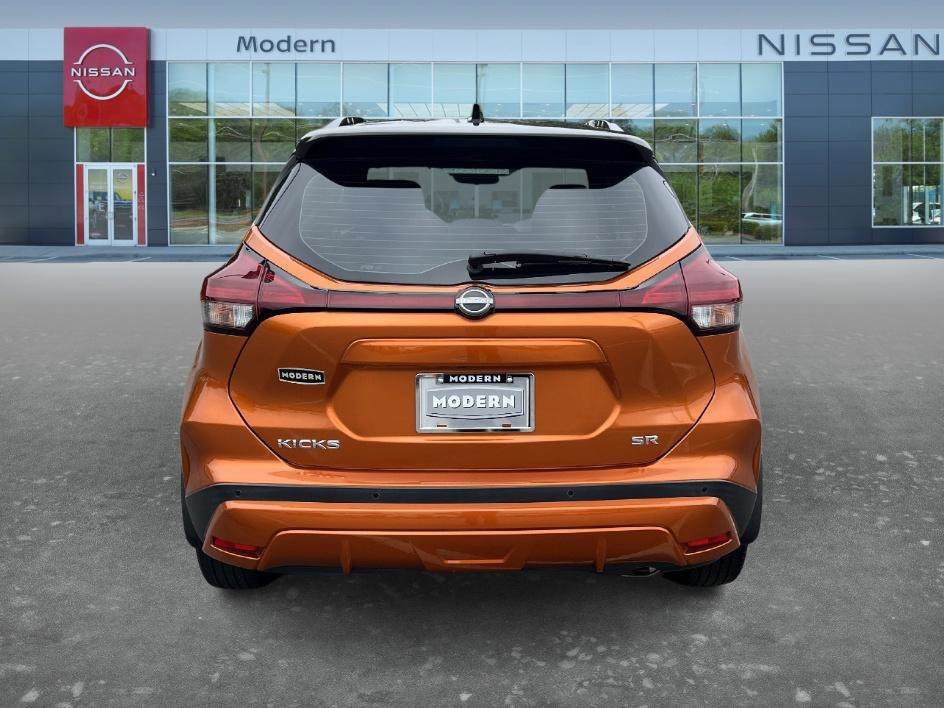 Used 2023 Monarch Orange Metallic/Super Black Nissan SR image 6