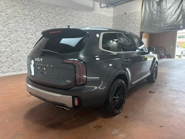 Used 2023 Gravity Gray Kia EX image 7