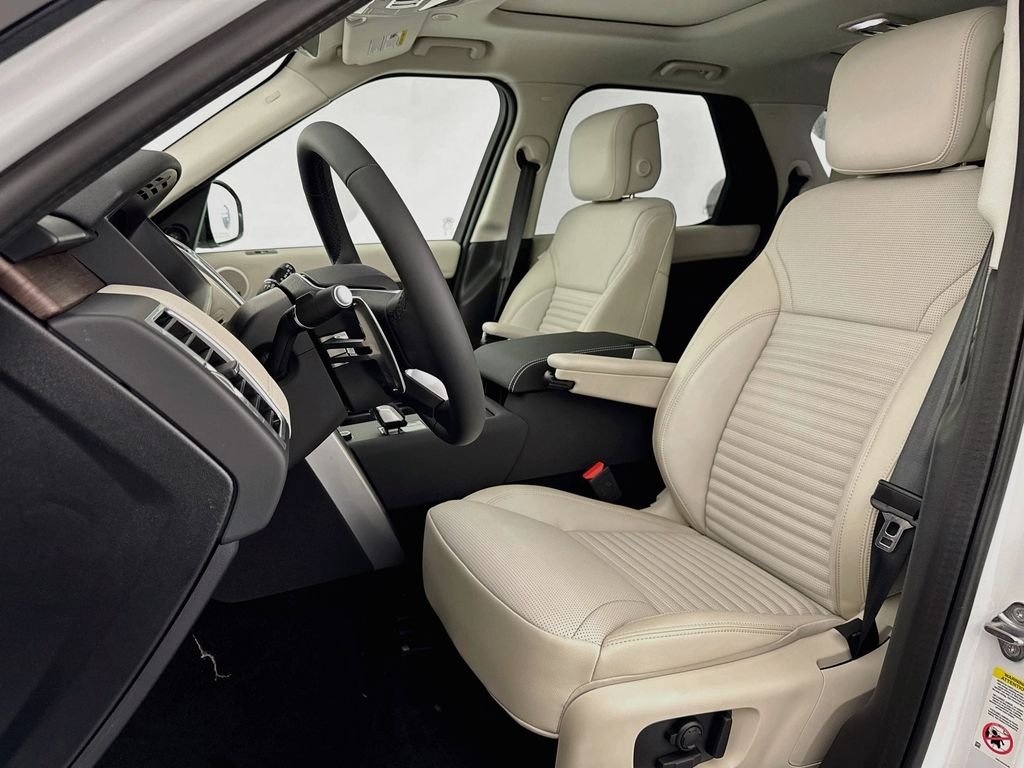 New 2026 Fuji White Land Rover Dynamic SE image 21