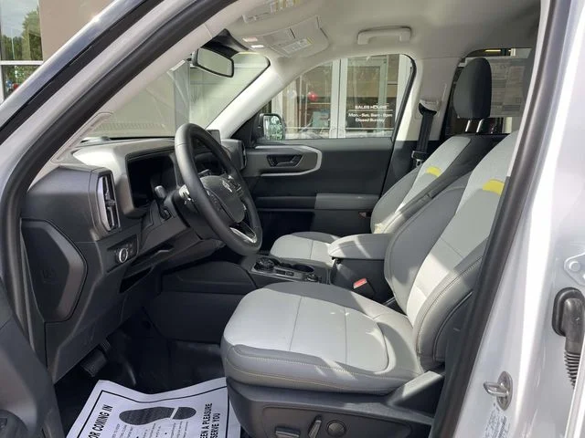 New 2026 Oxford White Ford Badlands® image 16