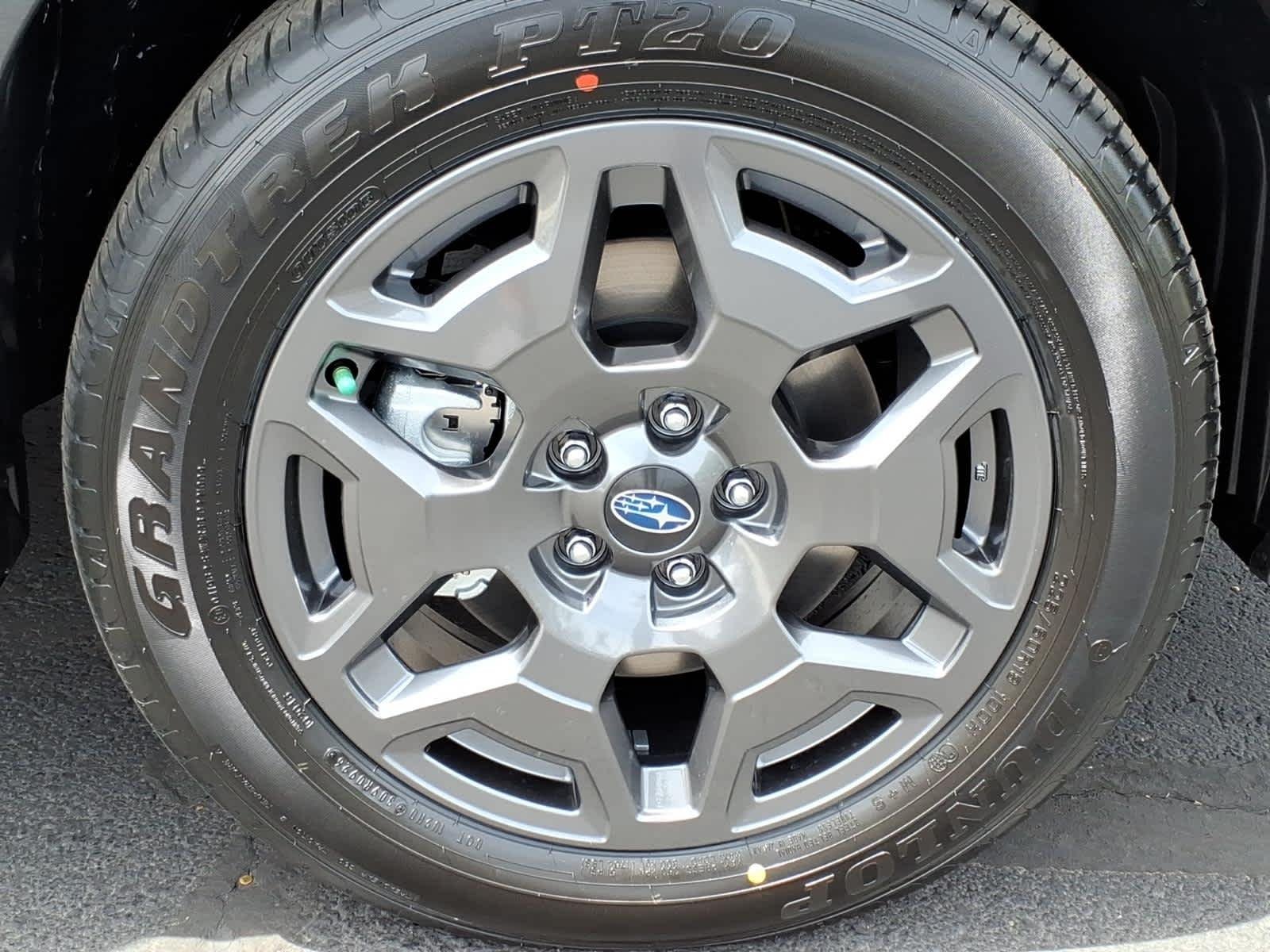 New 2026 DEEP EMERALD GREEN PEARL Subaru Premium image 9