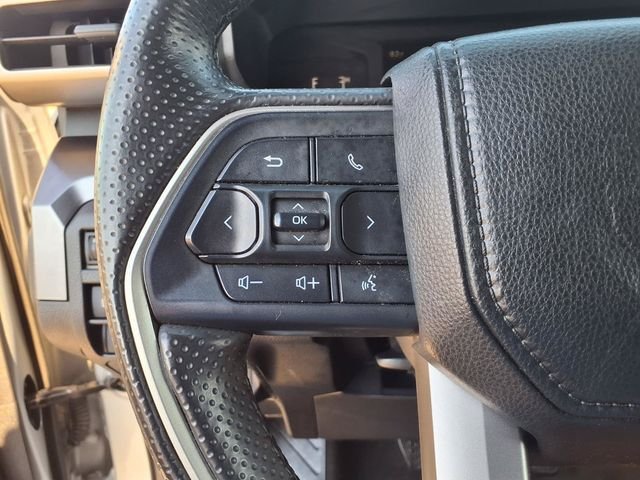 Used 2025  Toyota SR5 image 18