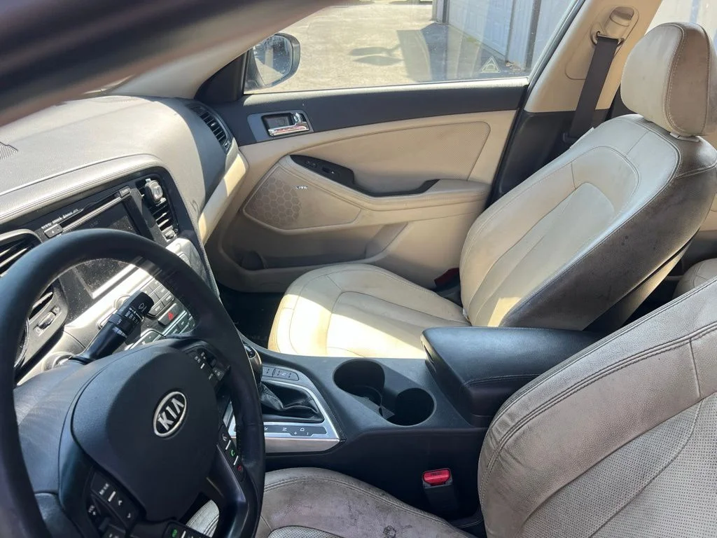Used 2011 Silver Kia EX image 8