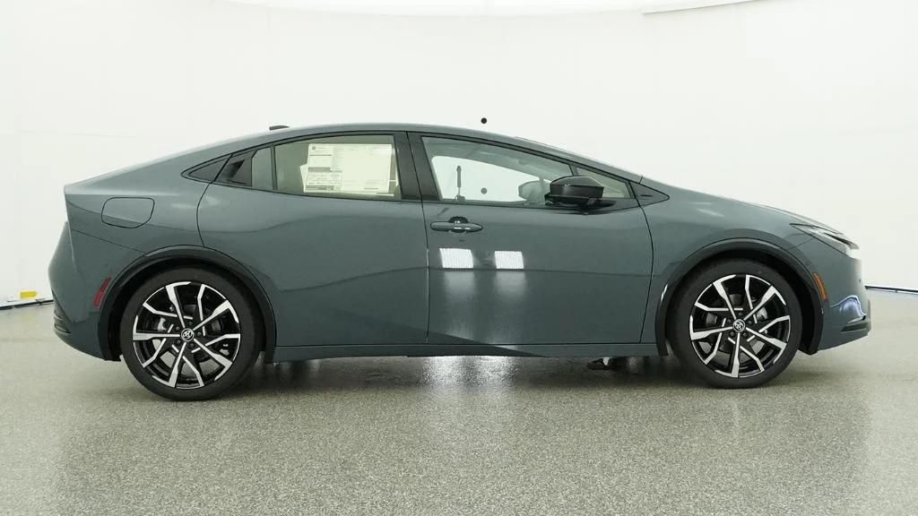 New 2026 Guardian Gray Toyota XSE Premium image 17
