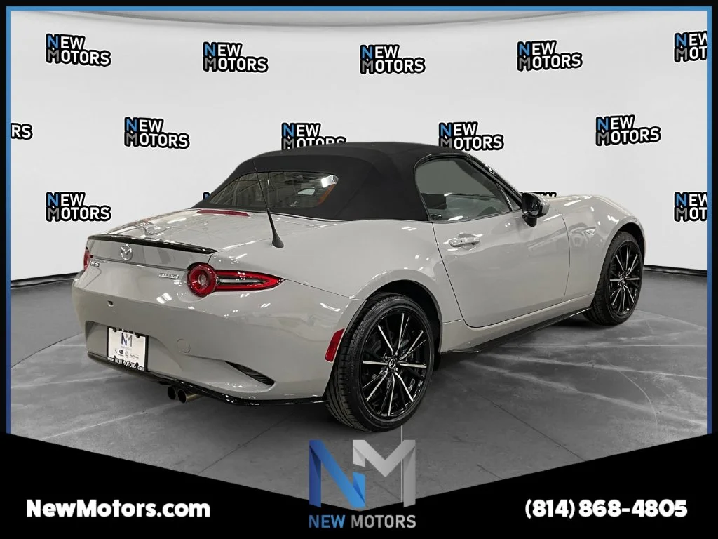 Used 2024 Aero Gray Mazda Grand Touring image 5