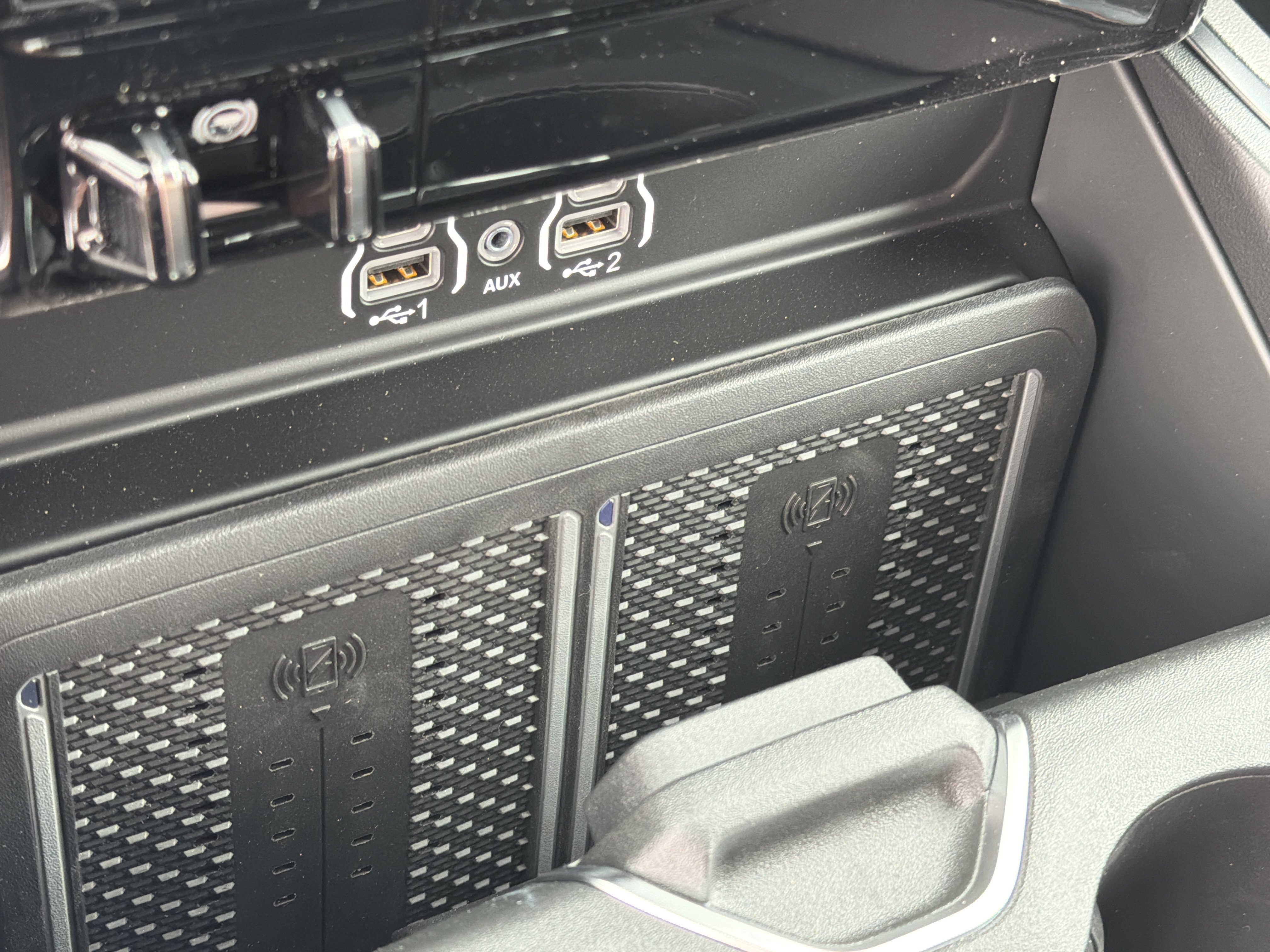 New 2026 Forged Blue Metallic Exterior Paint RAM Laramie image 33