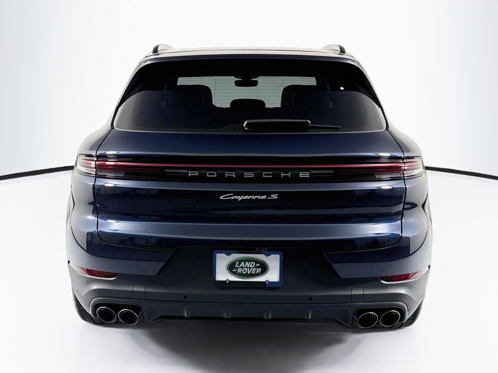 Used 2024  Porsche S image 6