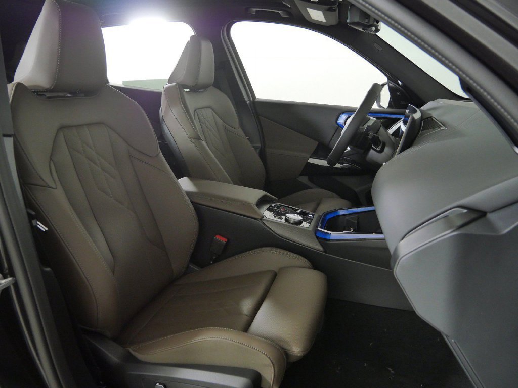 Used 2026 Dark Graphite Metallic BMW 30 xDrive image 23