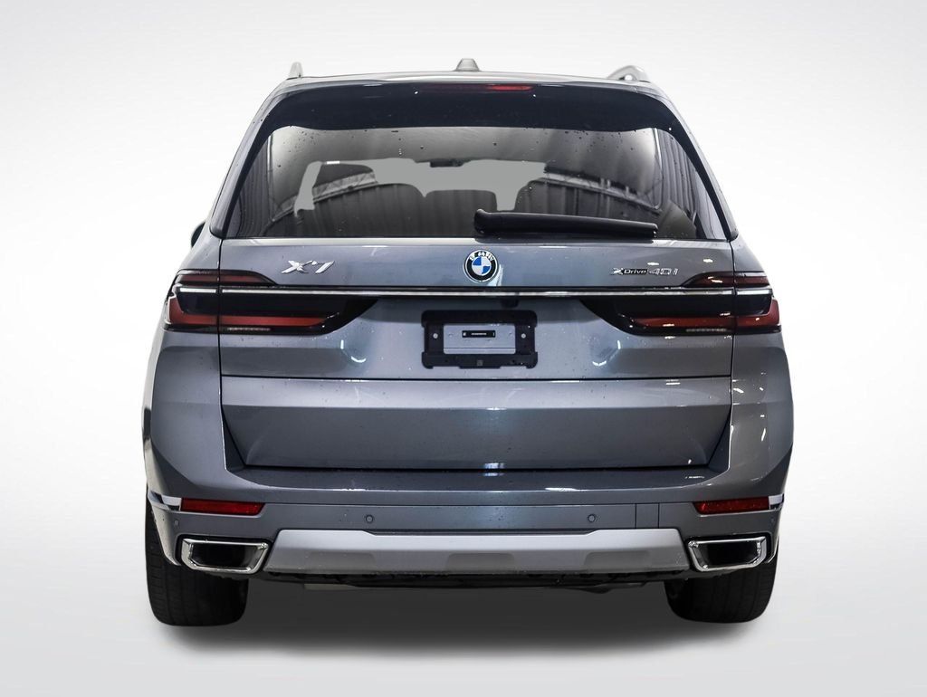Used 2024 Gray Metallic BMW xDrive40i image 4