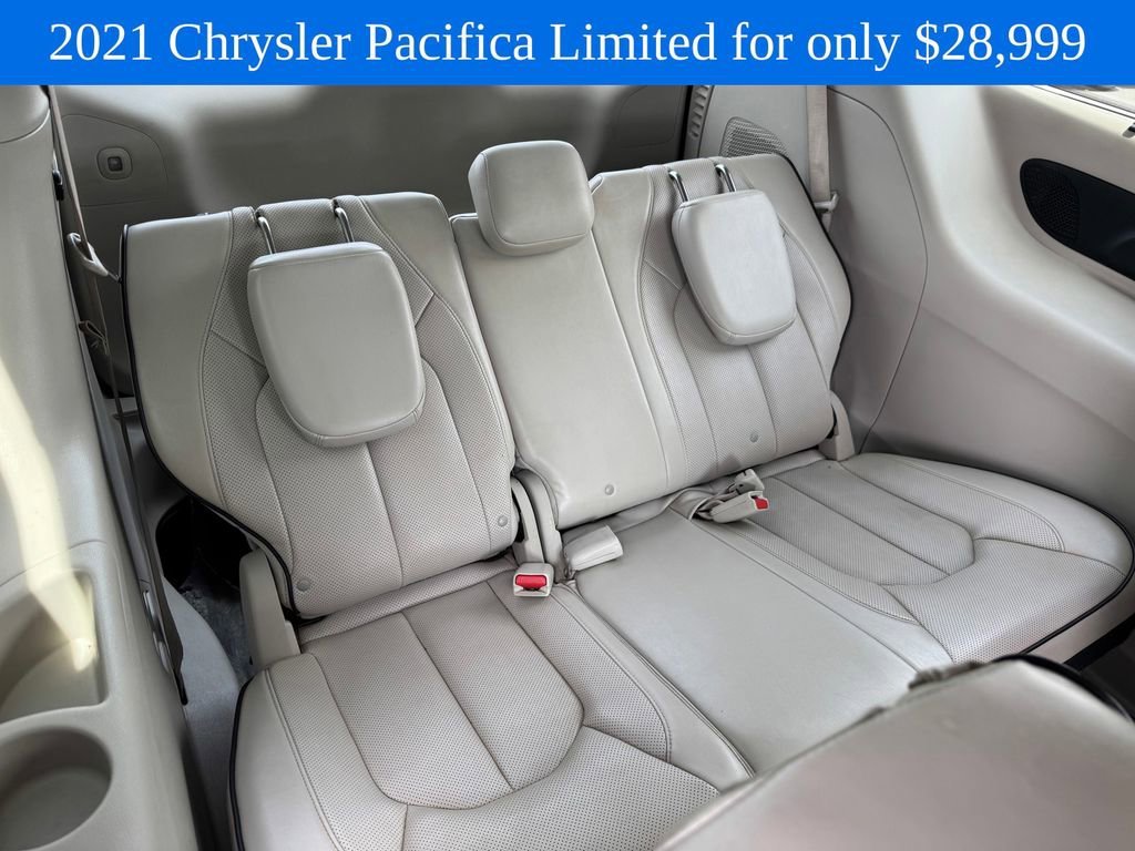 Used 2021 White Chrysler Limited image 12