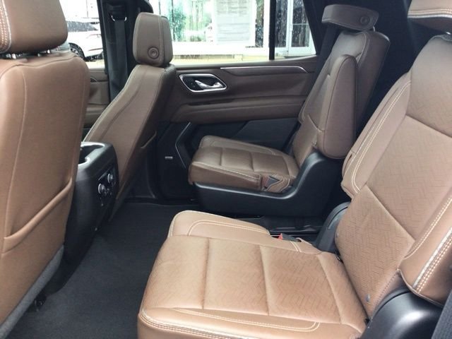Used 2023 Summit White Chevrolet High Country image 22