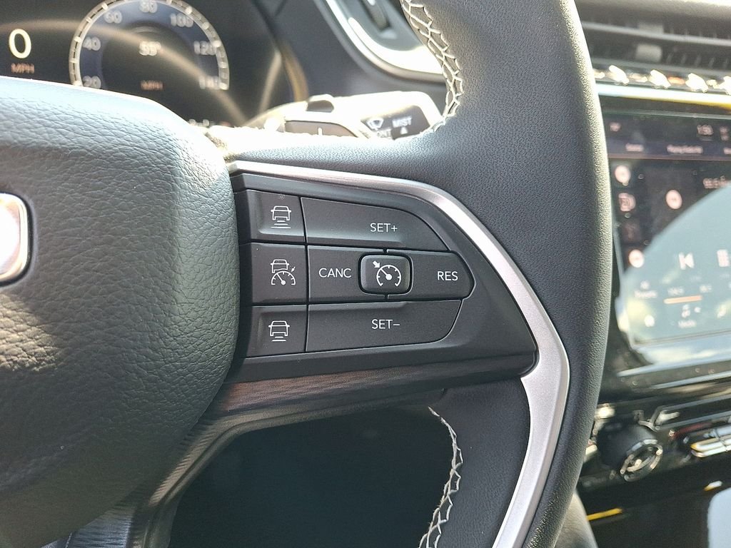 Used 2025 Black Jeep Laredo image 22