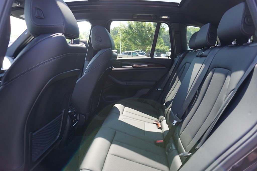 Used 2023 Dark Graphite BMW sDrive30i image 17
