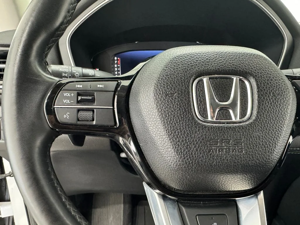 Used 2023 Platinum White Pearl Honda Elite image 24