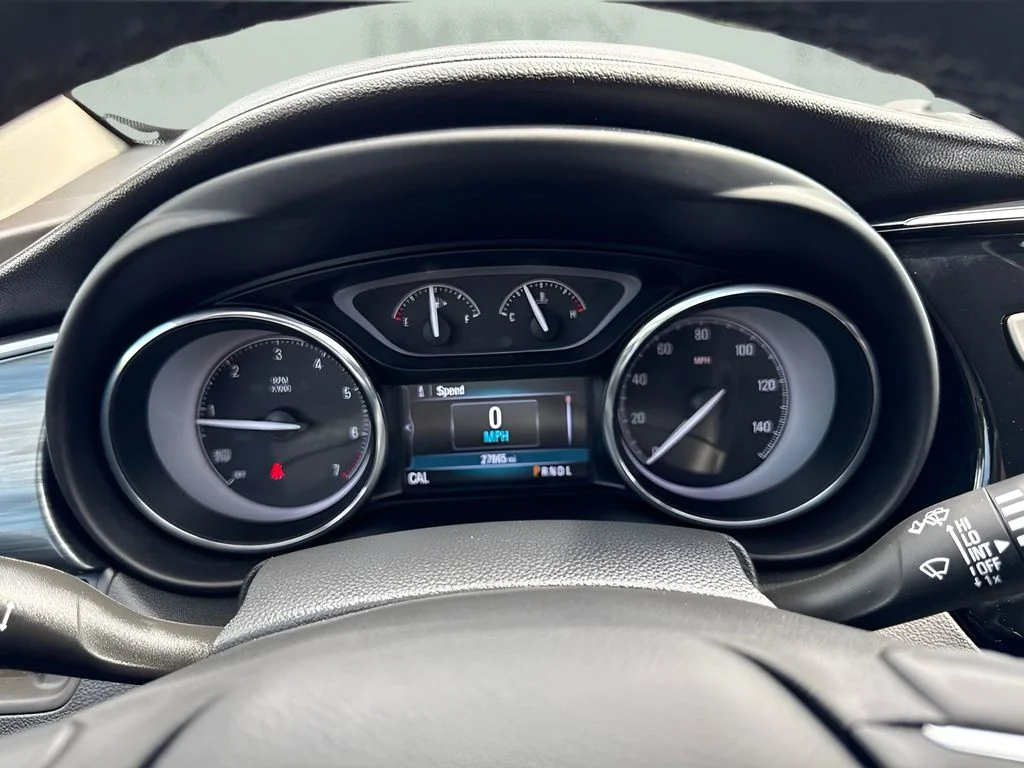 Used 2020 White Buick Essence image 14