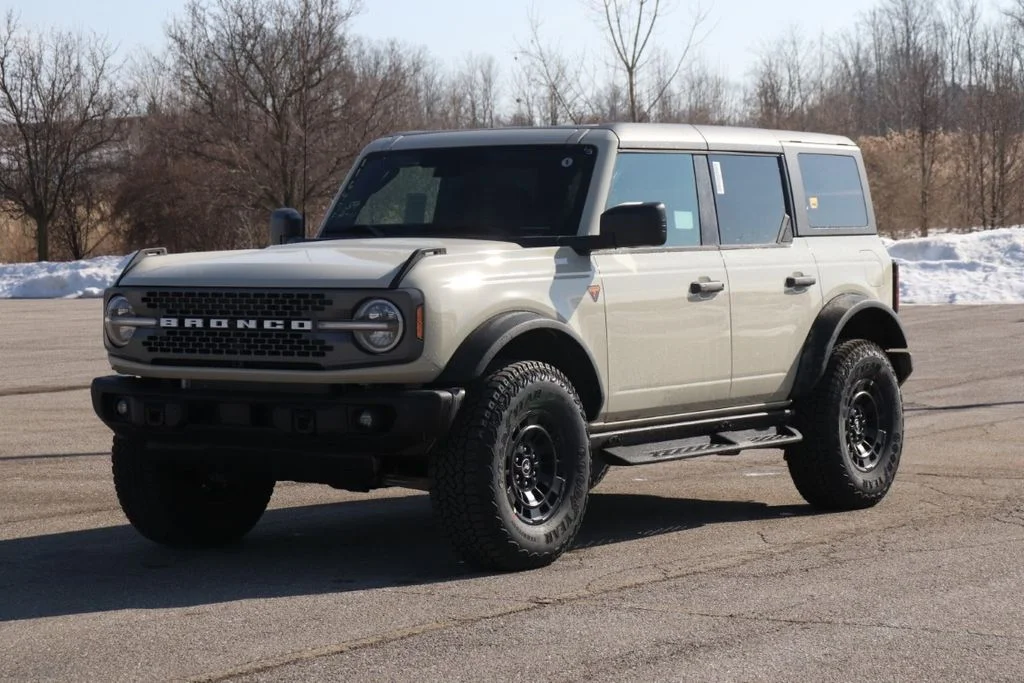 New 2026 Beige Ford Badlands image 4
