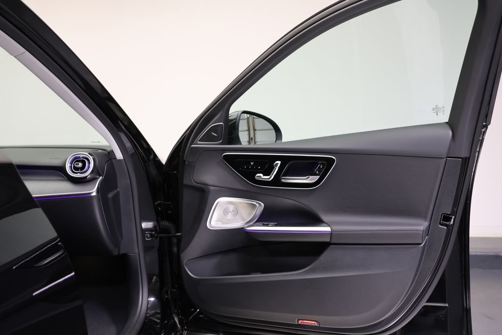 New 2026 Obsidian Black Metallic Mercedes-Benz C 300 image 43