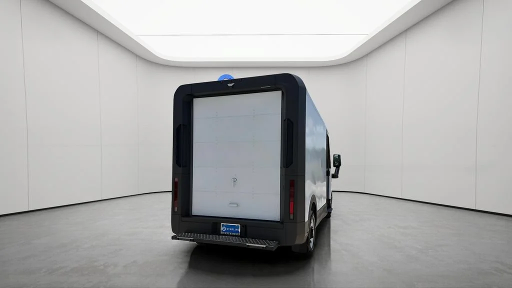 Used 2024 Oyster White BrightDrop EJY image 8