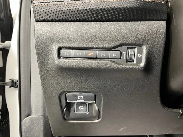 Used 2026 White Jeep Limited image 18