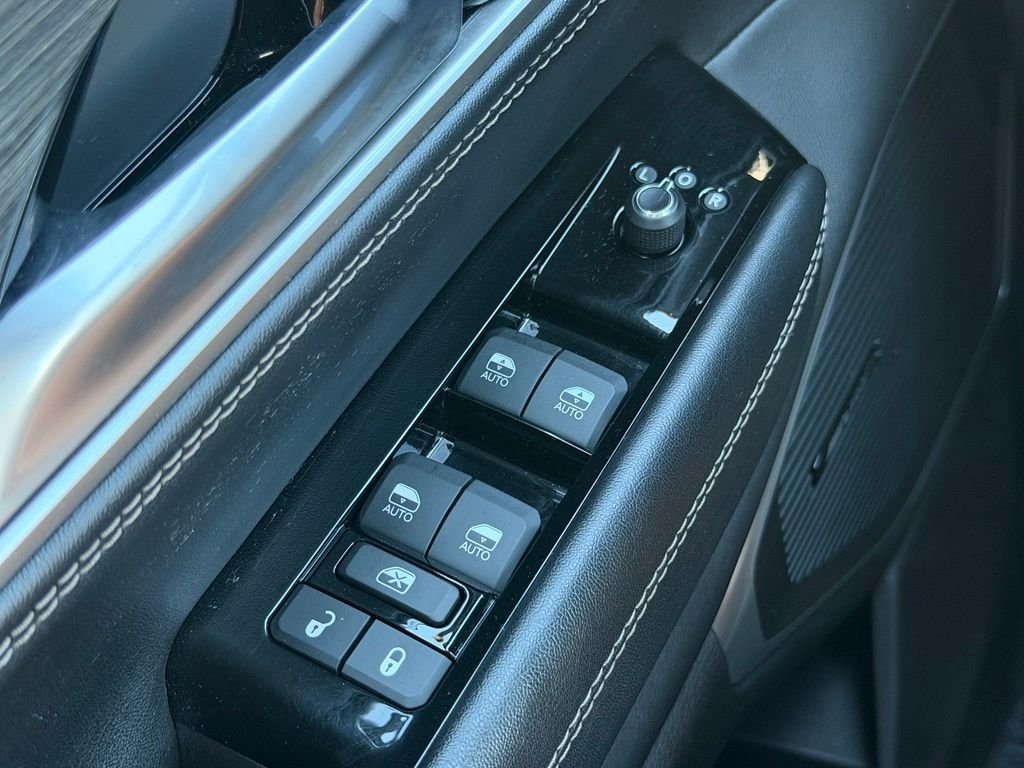 Used 2024 Silver Jeep Series II image 27