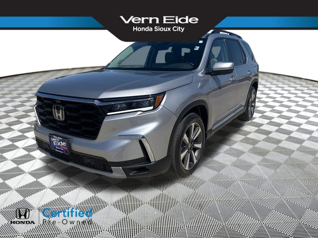 2025 Honda Pilot Elite AWD's photo