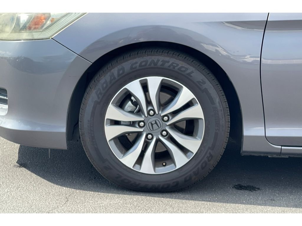 Used 2013 Modern Steel Metallic Honda LX image 10