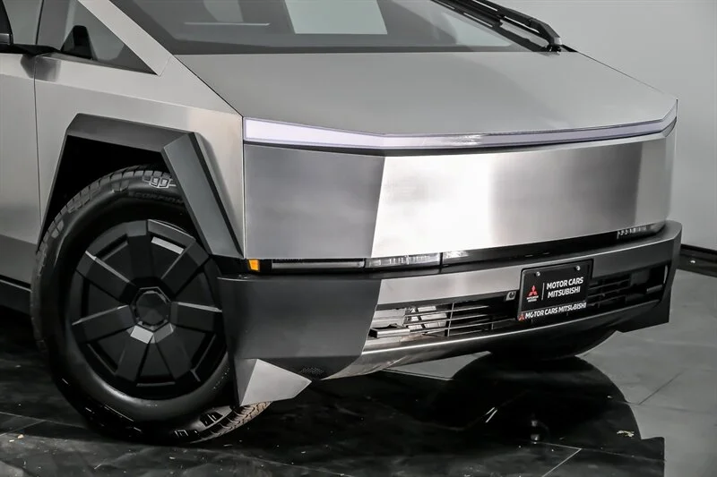 Used 2024 Tesla Cybertruck Base with VIN 7G2CEHED7RA049634 for sale in Aurora, IL