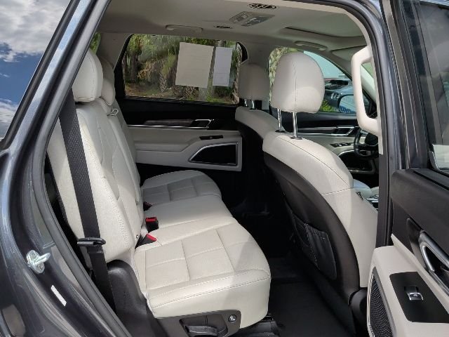 Certified Used 2020 Gravity Gray Kia EX image 18