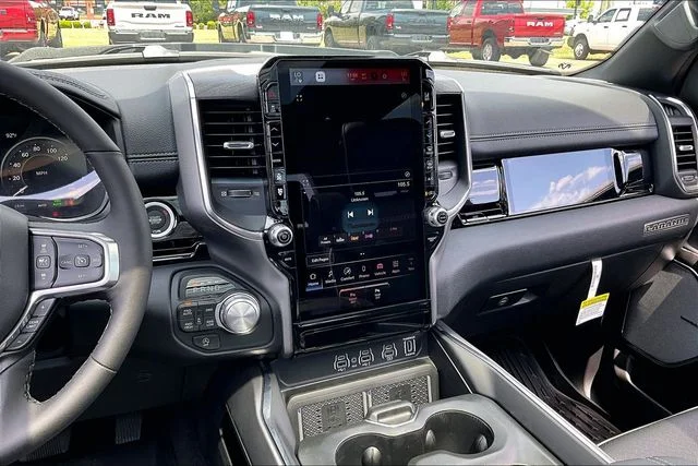 New 2026 Granite Crystal Metallic Clear-Coat Exterior Paint RAM Laramie image 8